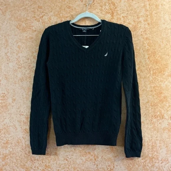 🌿SALE🌿NAUTICA Knit Pull over V neck Sweater Size Small - Picture 1 of 6